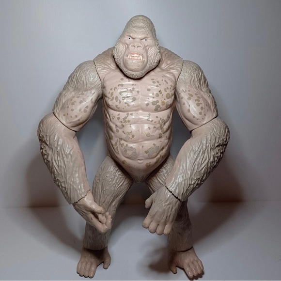 Rampage the Movie 16" Mega Articulated George Gorilla Toy King Kong Figure - Picture 3 of 7